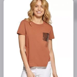 DKNY Short Sleeve Crew Neck Sequin Pocket T-Shirt Toasted Walnut Size S
